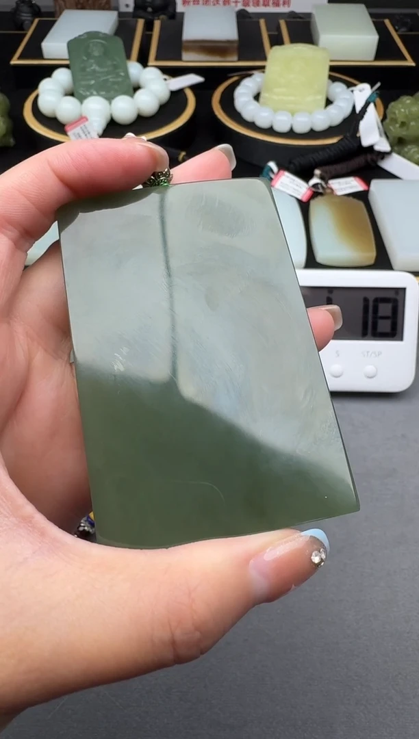 颈饰未镶嵌和田玉3