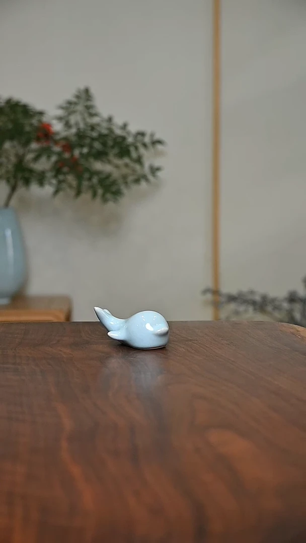 小海豚 天青 微瑕 朱家款