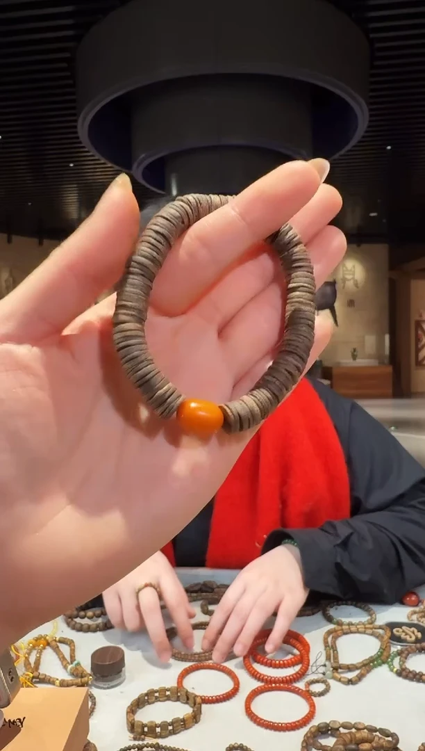 【闪购商品】沉香手串海南莺歌绿棋单圈药片珠沉水