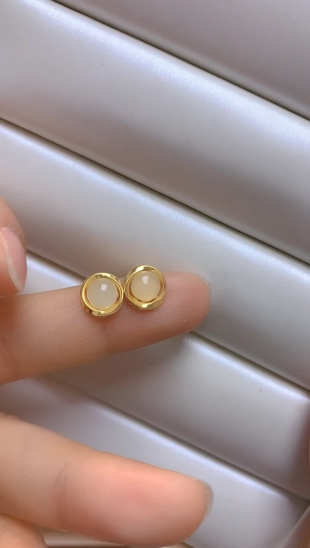 【闪购商品】和田玉耳钉银S925镀金镶嵌1