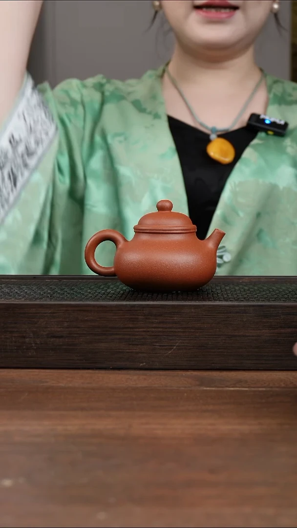 茶壶紫砂红清水容天     150CC
