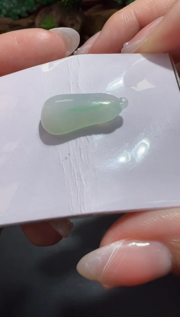 未镶嵌定制翡翠19.5*9.7*3.5福瓜