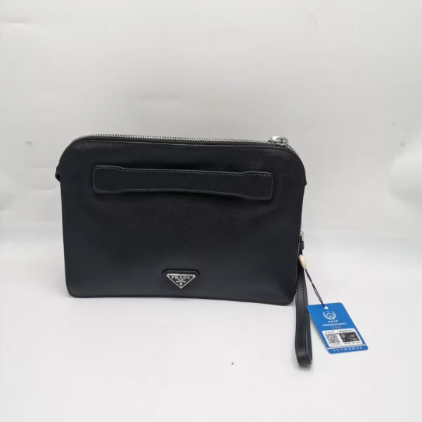 95新 Prada/普拉达  97新18180 普拉达 黑色手拿包男士中号时尚