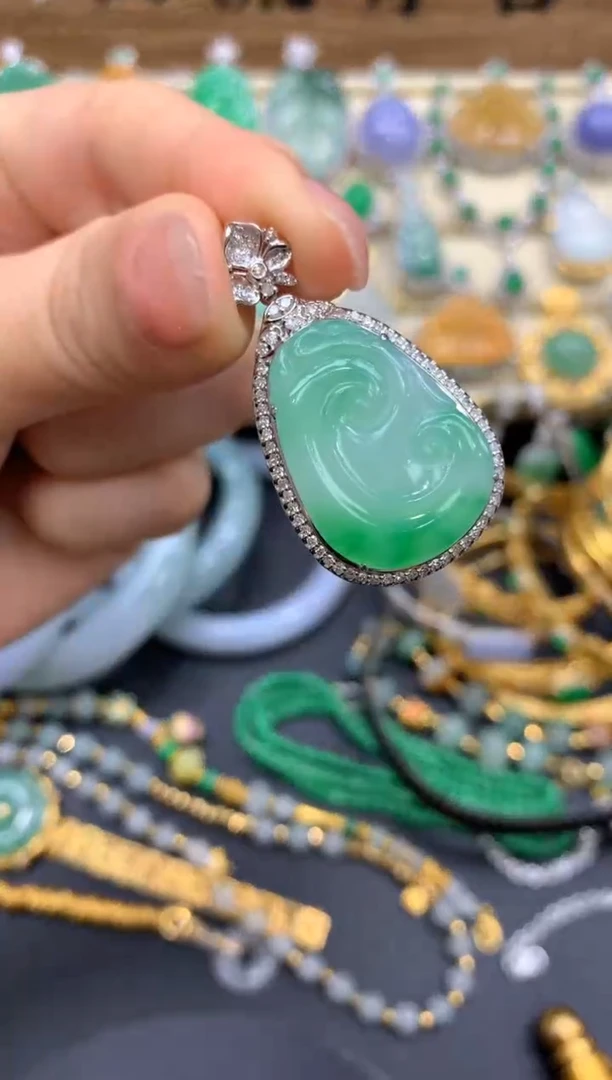 【闪购商品】翡翠颈饰18K金镶嵌381-中国好珍宝