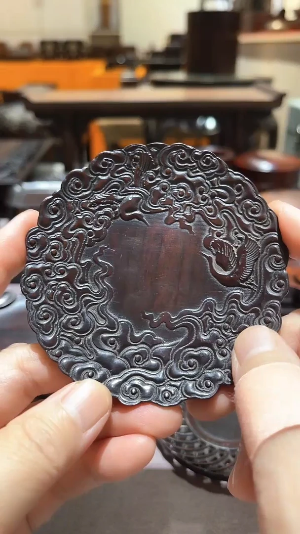 木精品木雕精工细作