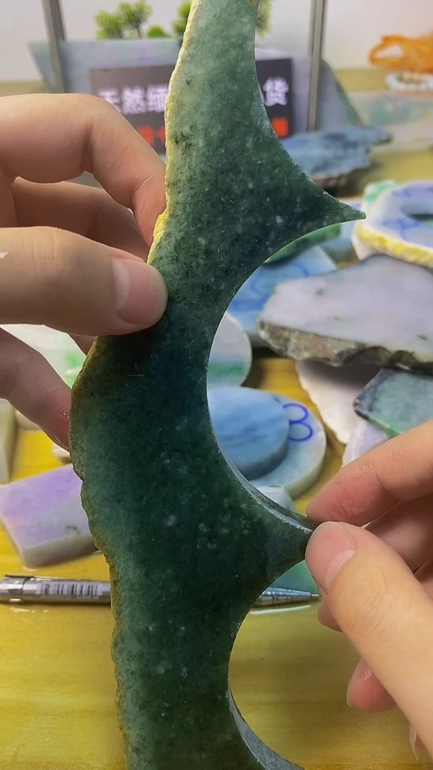 翡翠裸石呲*天然A货缅甸翡翠高品质边角料136