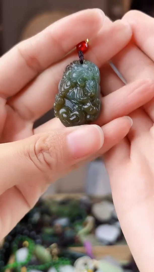 颈饰未镶嵌和田玉拍一发一，多样性发货