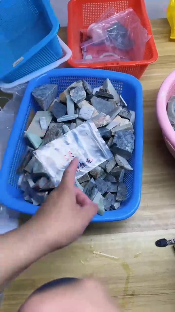 【闪购商品】翡翠颈饰未镶嵌3号多样性发其一包