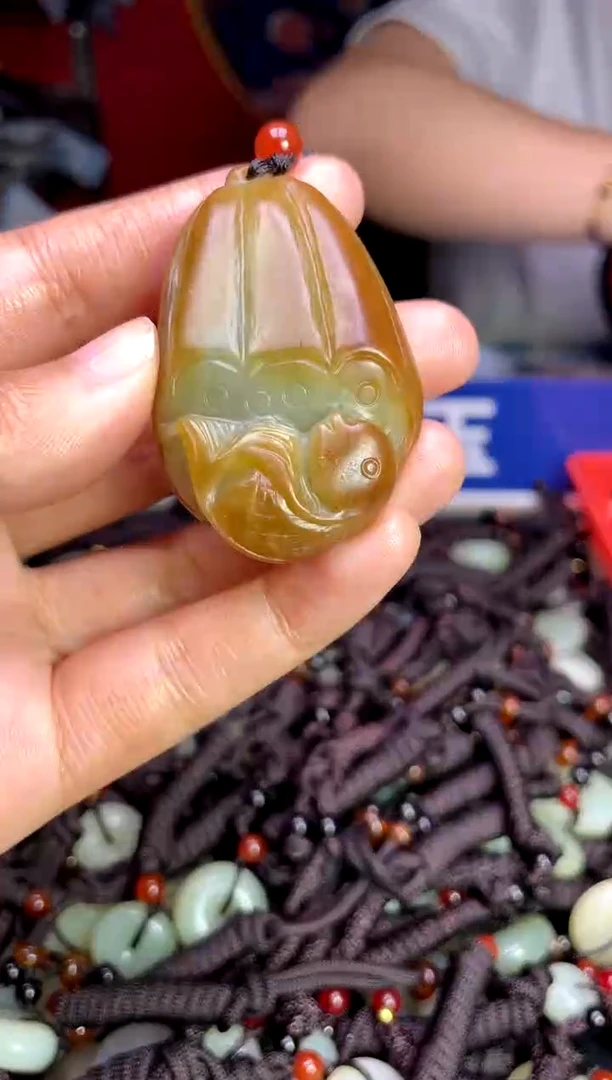 未镶嵌和田玉挂件1
