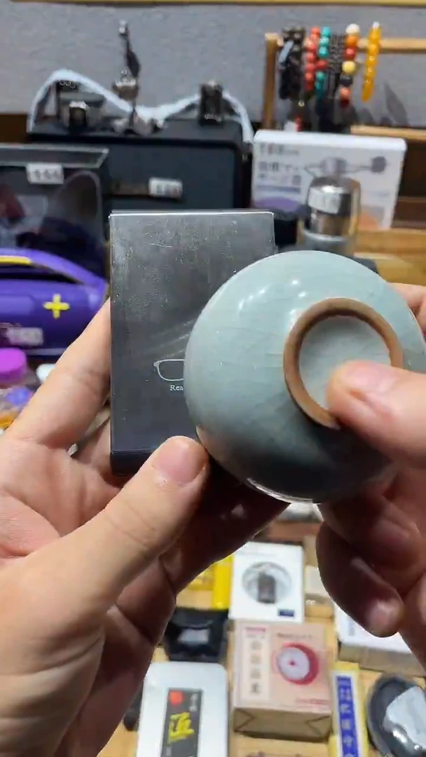 瓷片闪购商品 如图所示