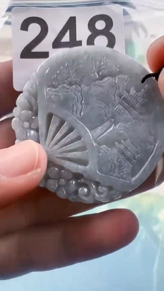 【闪购商品】翡翠挂件未镶嵌天然翡翠吊坠挂件