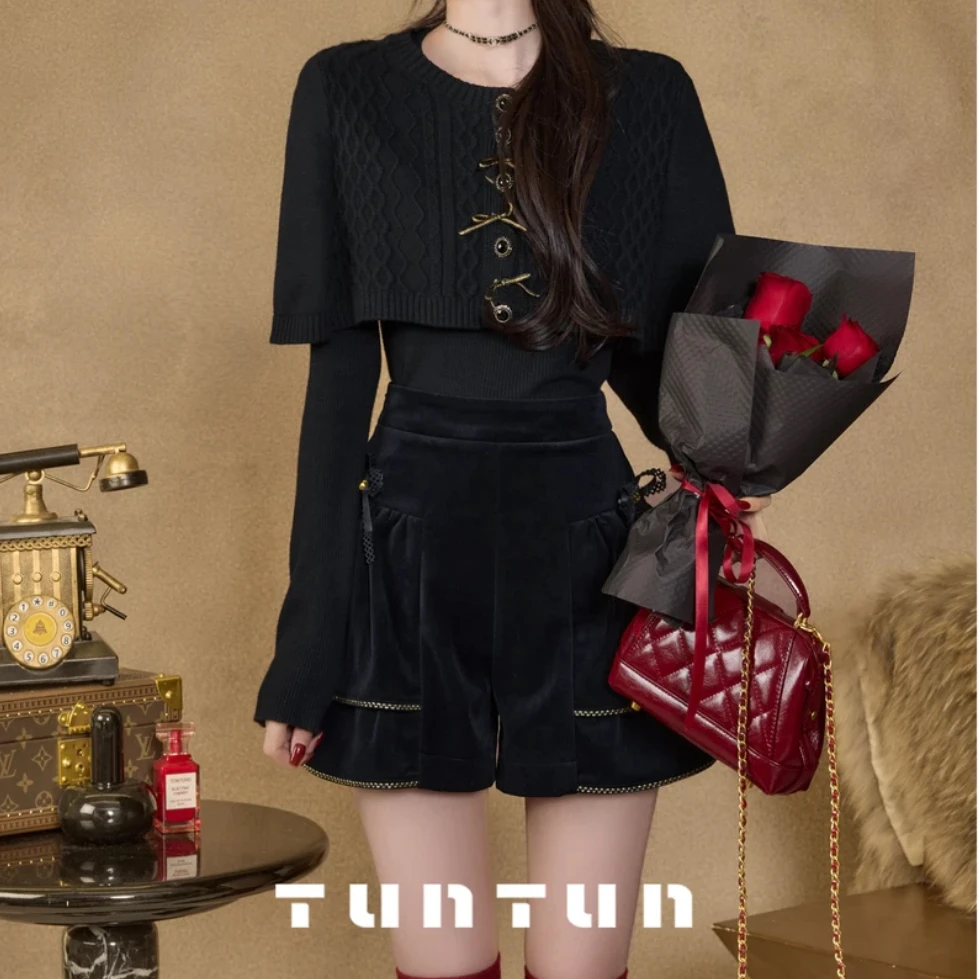 小众设计 【留洋千金】甜美富家女 新年假两件蝴蝶结斗篷毛衣