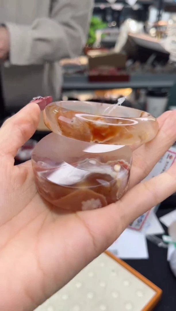 【闪购商品】石英质玉手镯未镶嵌55圈口（赠品镯心）35572177