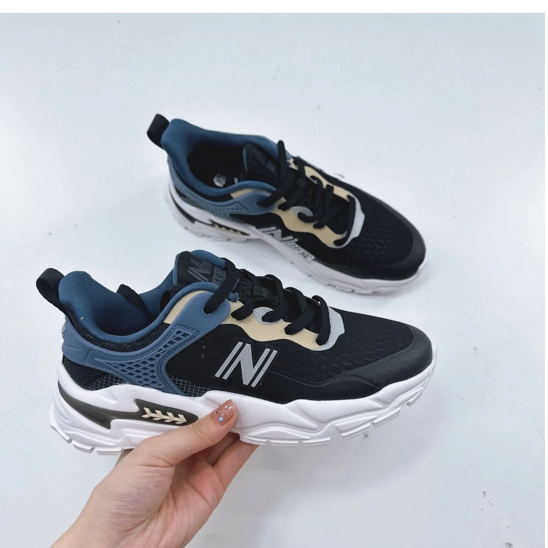 80025高端专享四季款舒适运动鞋黑/蟹灰（成人运动鞋）