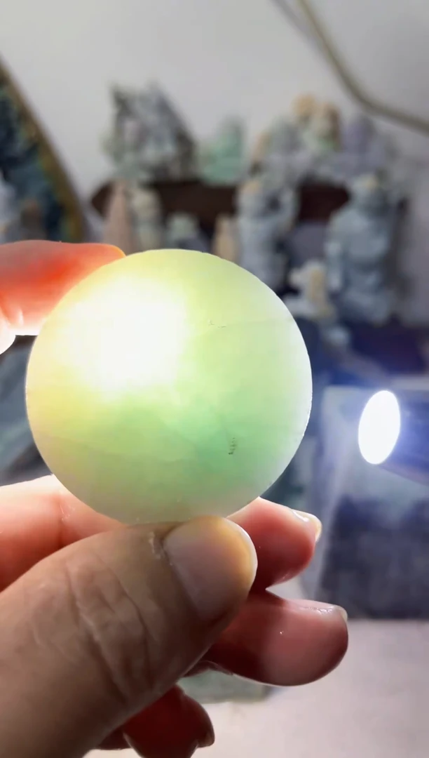 【闪购商品】翡翠吊坠(不含链)未镶嵌A781