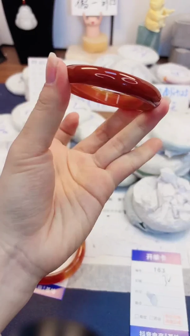 【闪购商品】石英质玉手镯未镶嵌163-玛瑙-圈口54