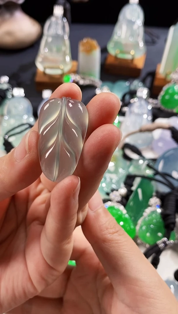 颈饰未镶嵌翡翠翡翠叶子吊坠