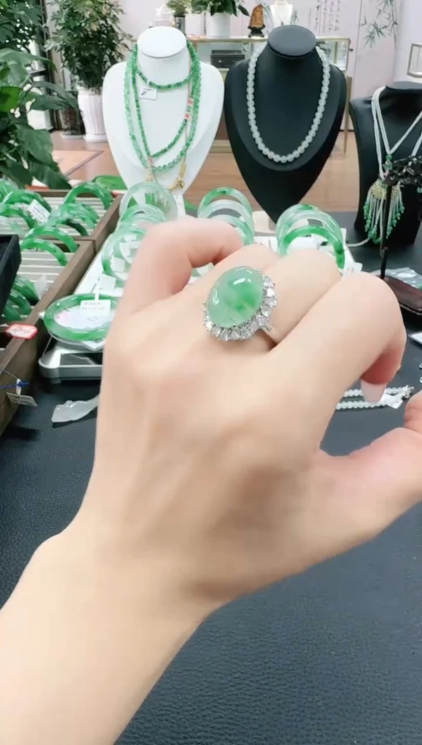 未镶嵌1石英质玉（非洲翠）/3320