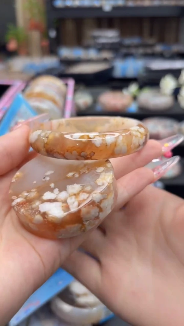 未镶嵌手镯石英质玉295(55圈赠送镯心)