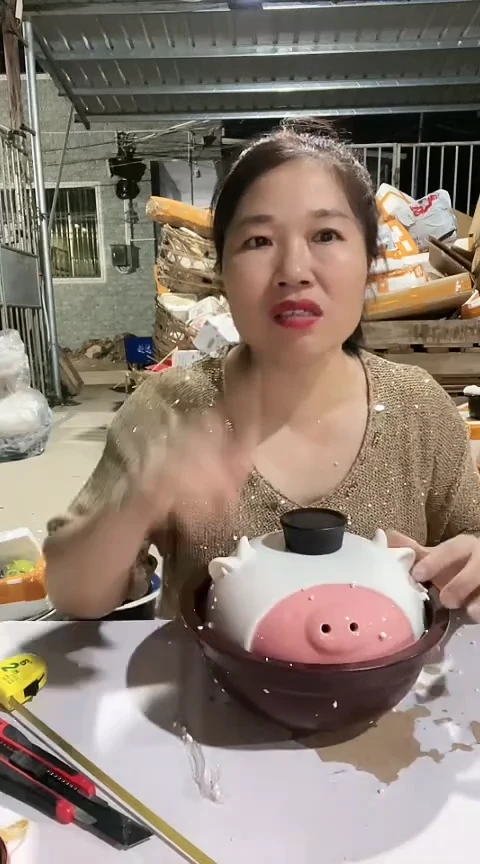 瑕疵咖色带盖3933
