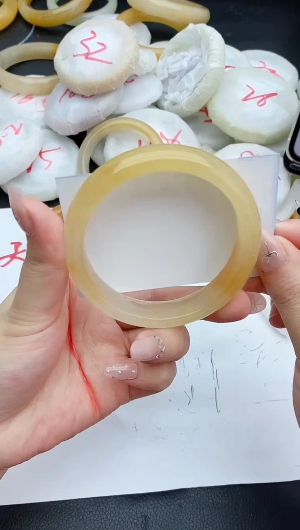 石英质玉手镯未镶嵌317+60/61