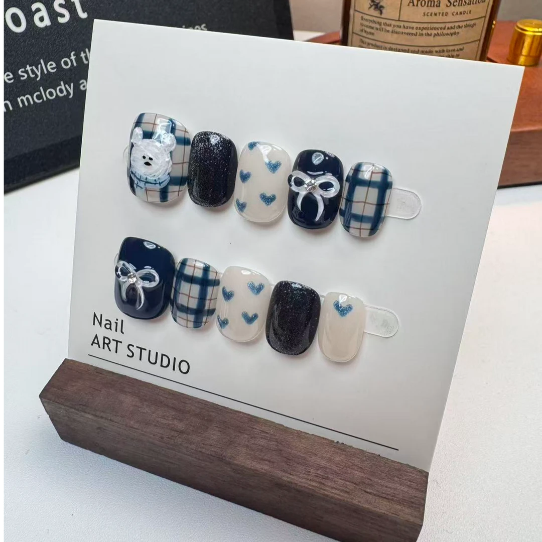 「蓝色沸点」显白可爱短款猫咪穿戴甲梦幻蝴蝶猫眼 纯手工穿戴甲