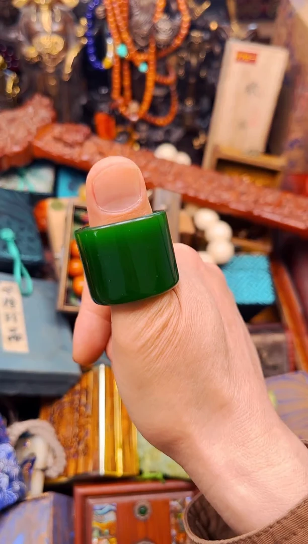 和田玉未镶嵌颈饰安哥精品精选链接F26