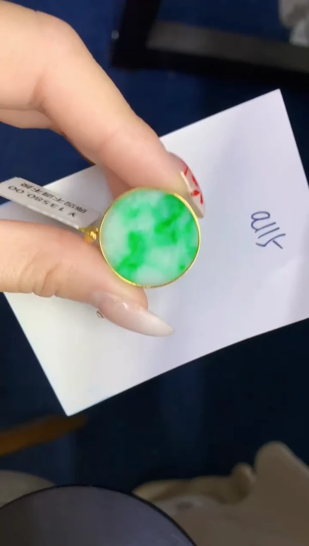 【闪购商品】翡翠颈饰18K金镶嵌00000000000