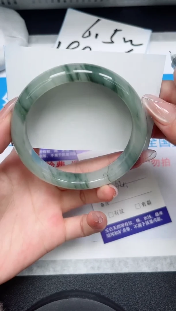 【闪购商品】石英质玉手镯合金167