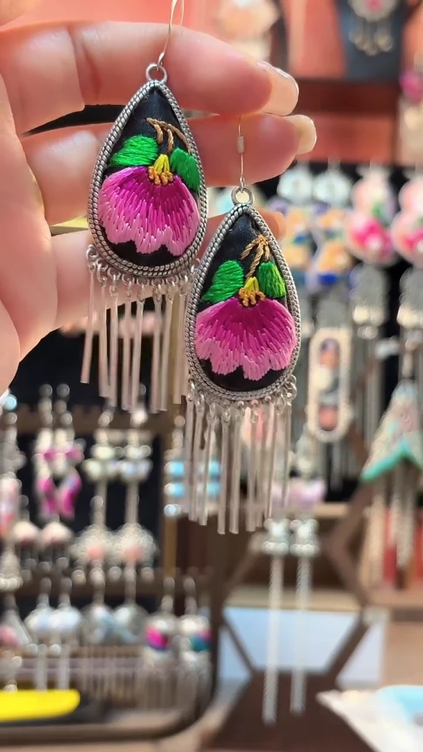 织绣 云织谣民族风精美饰品   223