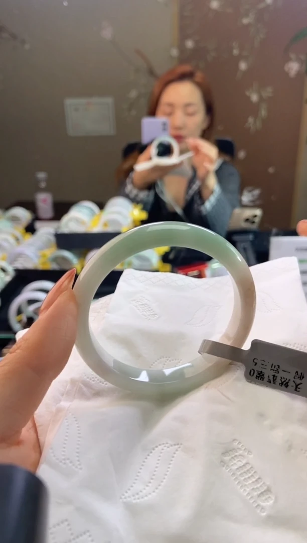 未镶嵌手镯翡翠54圈口t