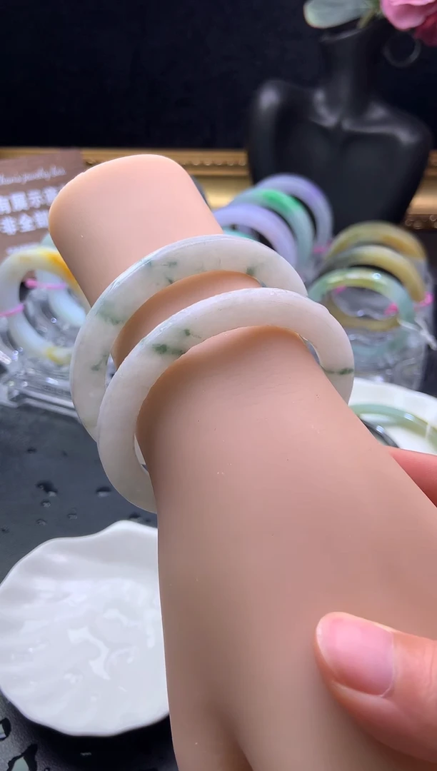 未镶嵌手镯定制翡翠「多样性发货一个」