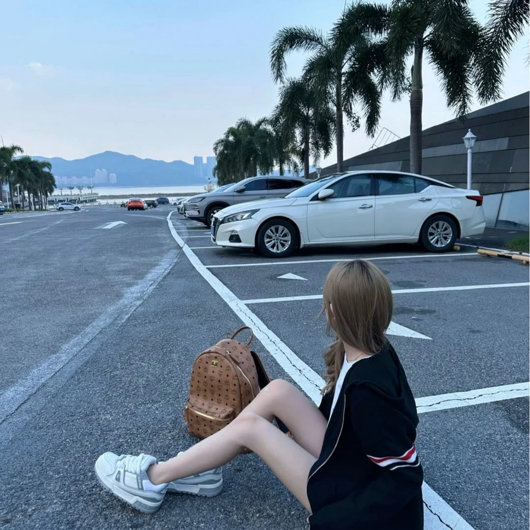 SUXIAOHAN冬季新款连帽加厚保暖红杠轻奢休闲毛衣外套男女同款108