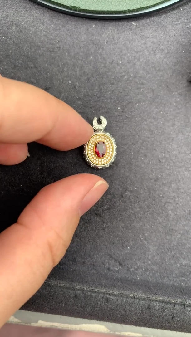 吊坠(不含链)18K金镶嵌红宝石0.43ct红宝石 定制 GE