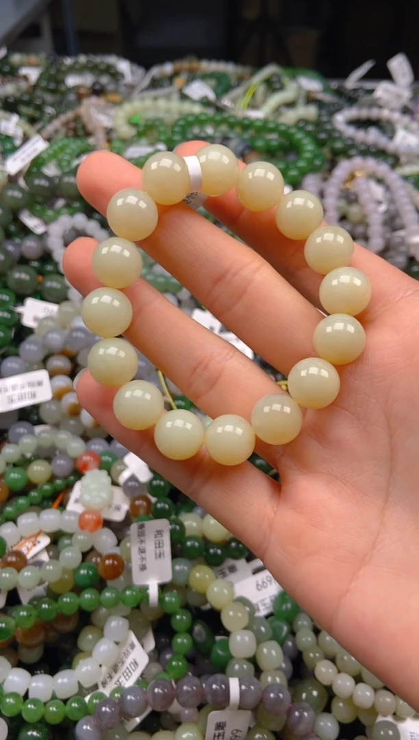 和田玉未镶嵌挂件1