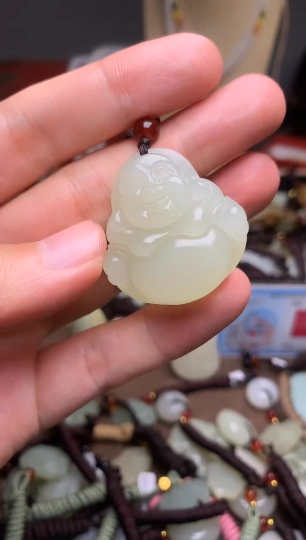 玉新疆料青海料清水弥勒佛吊坠