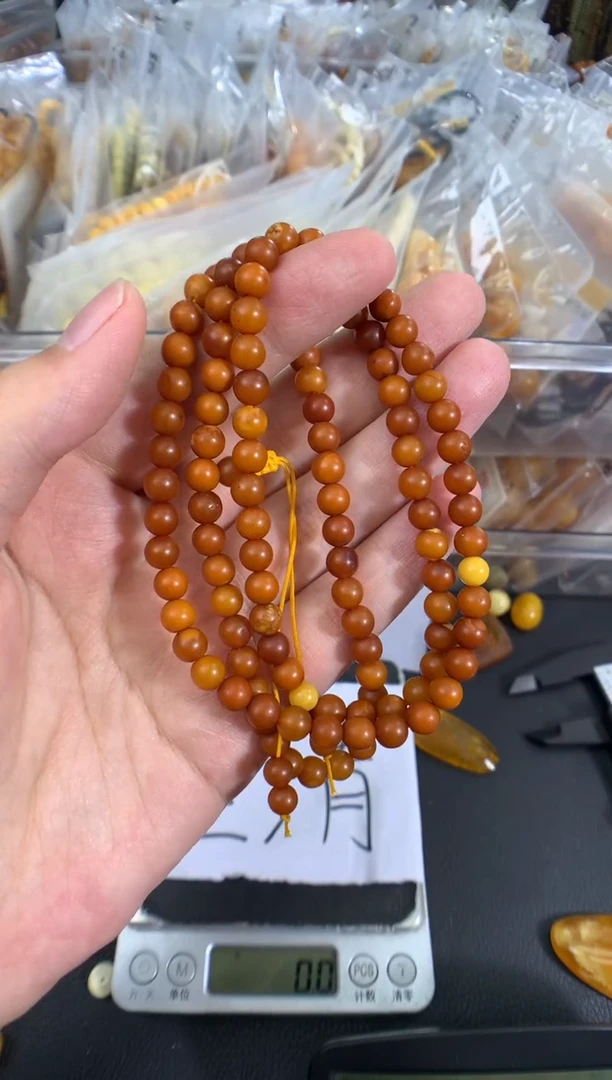 蜜蜡未镶嵌珠宝奇石1