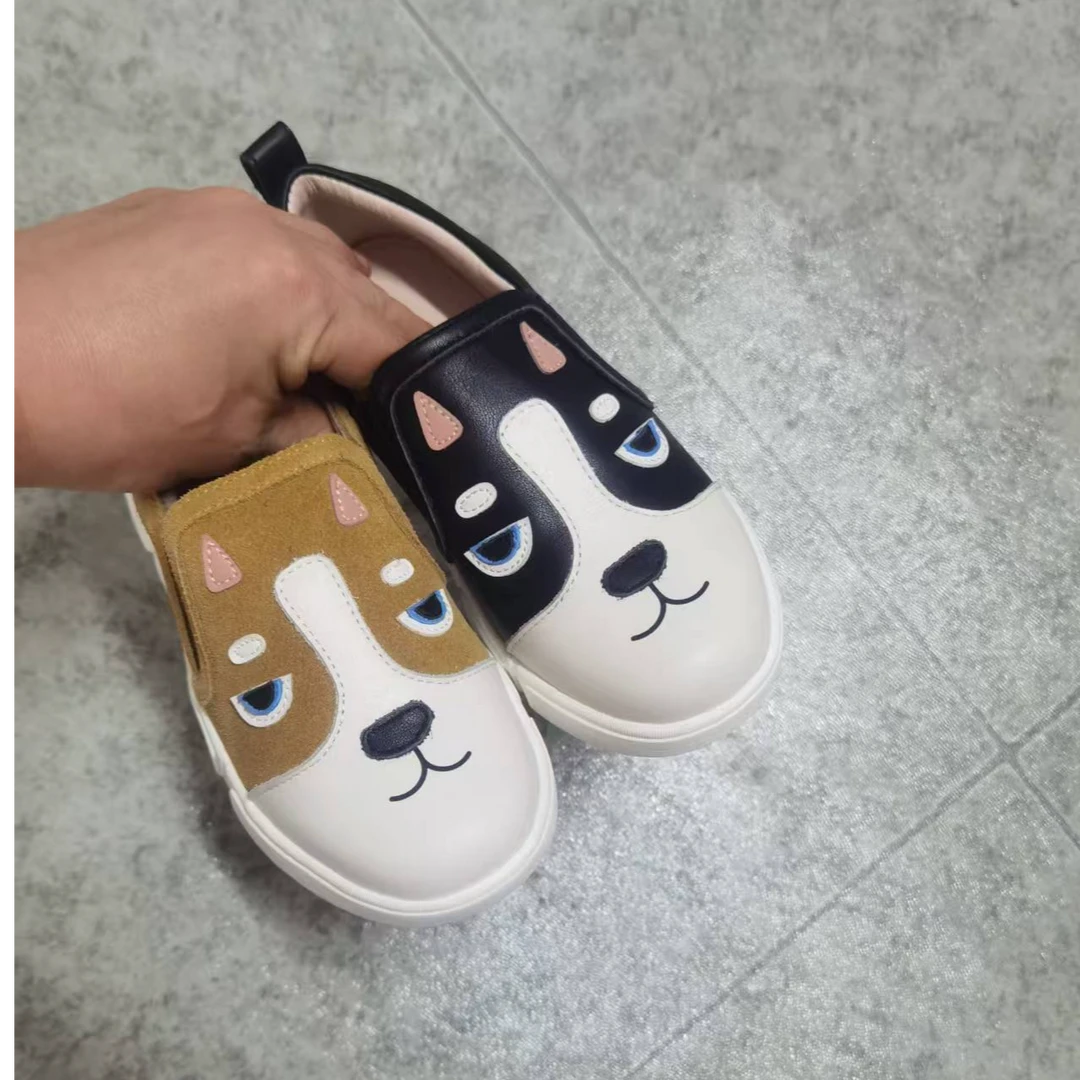 1065 1066儿童时尚休闲鞋