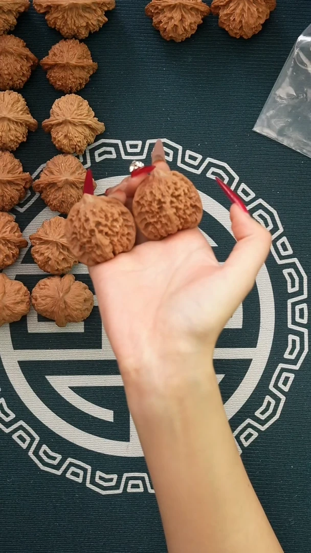 吊坠文玩核桃满天星44全