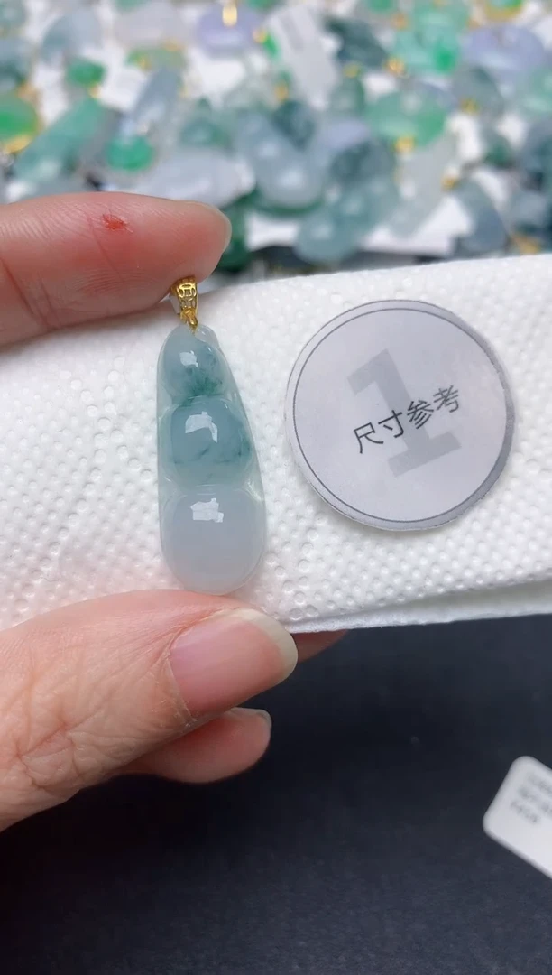 颈饰未镶嵌翡翠天然缅甸A货翡翠