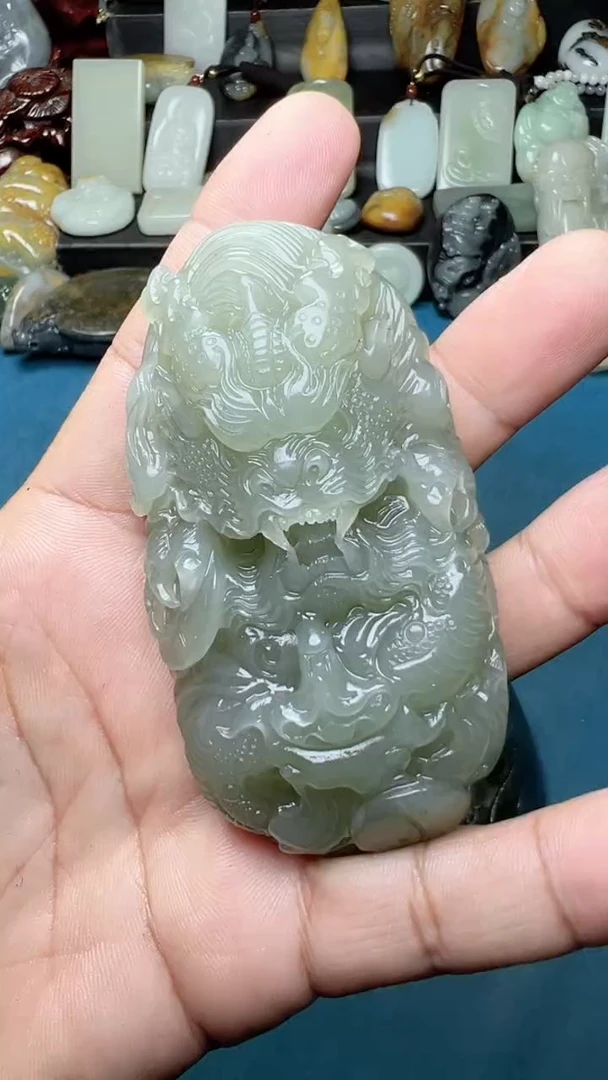 未镶嵌和田玉把件-