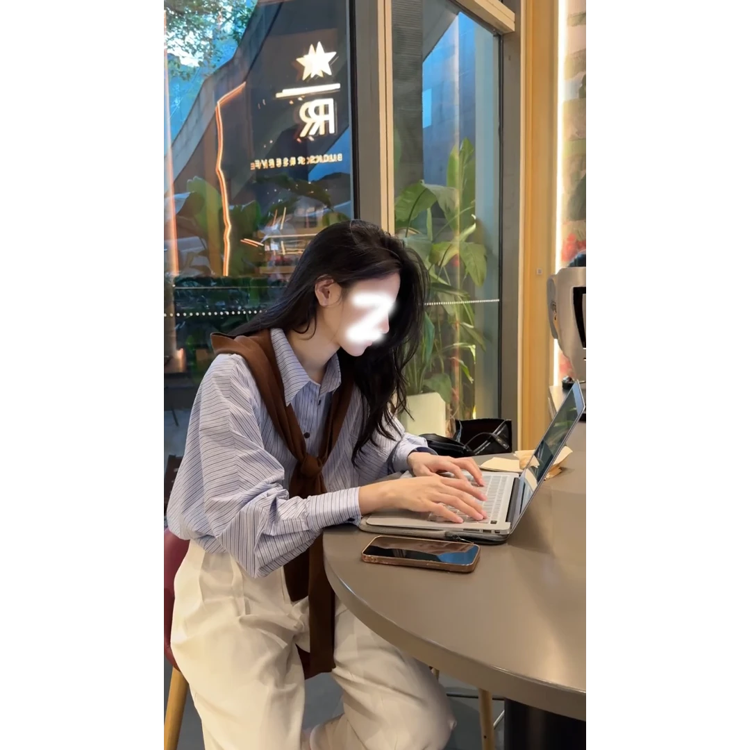 巨好看的韩系轻职感通勤风套装早秋格纹衬衣女百搭披肩高腰休闲裤