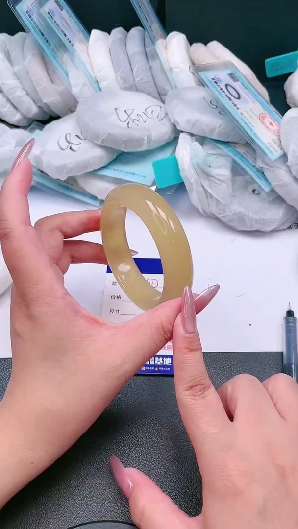 未镶嵌手镯石英质玉19T60-56