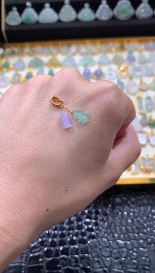 颈饰18K金镶嵌翡翠翡翠