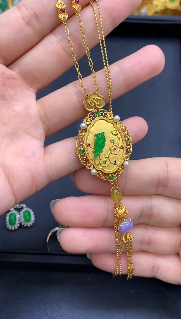 颈饰18K金镶嵌翡翠804-中国好珍宝