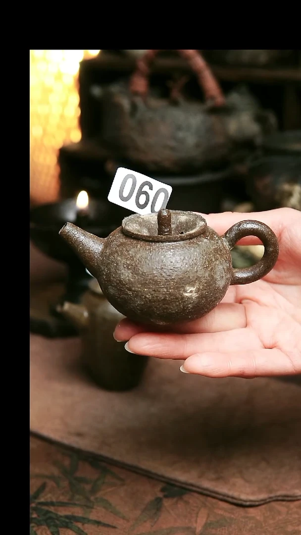 060号紫砂全手工正把茶壶100毫升
