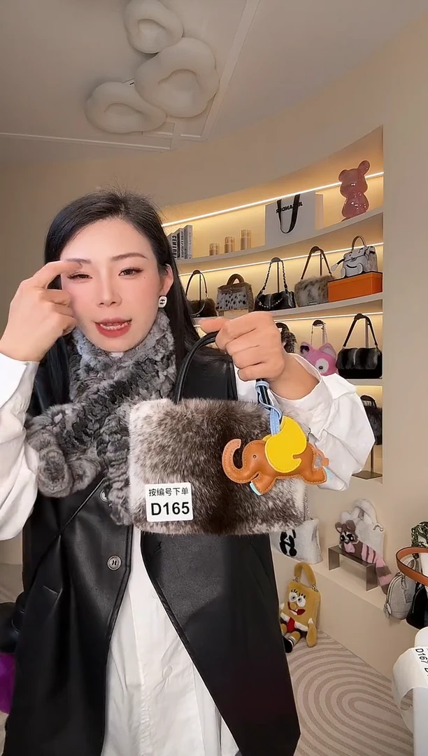 水貂毛【闪购商品】女包D165