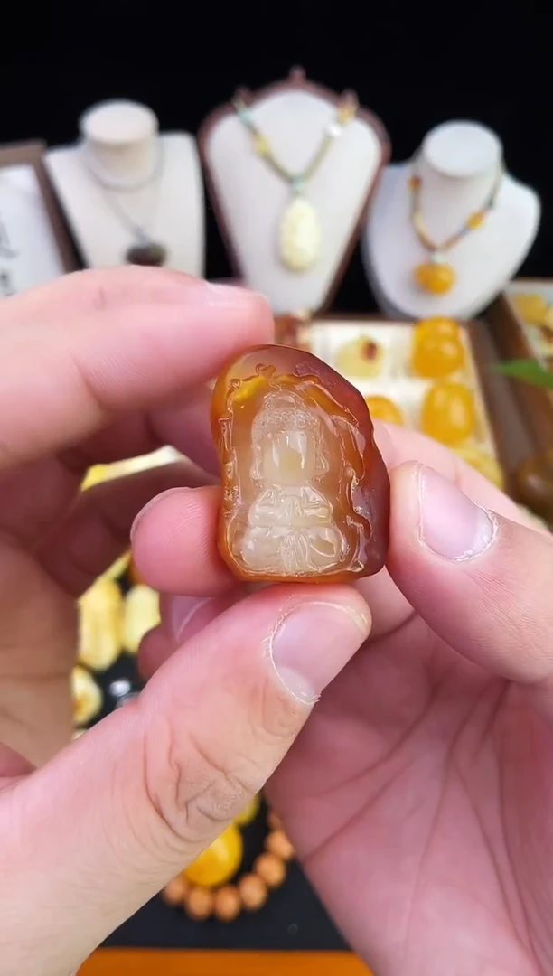 琥珀未镶嵌珠宝奇石柒月