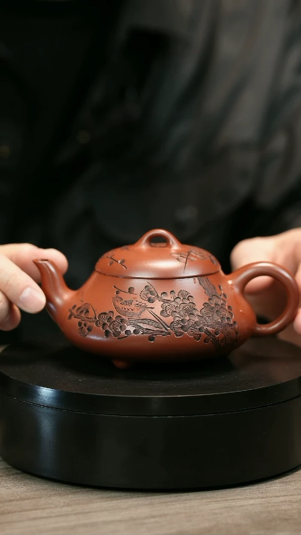 茶壶紫砂如****）H2208李小琴山景汉堂石瓢