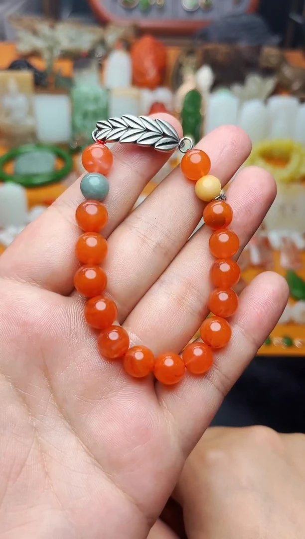 【闪购商品】南红玛瑙手串未镶嵌手串01